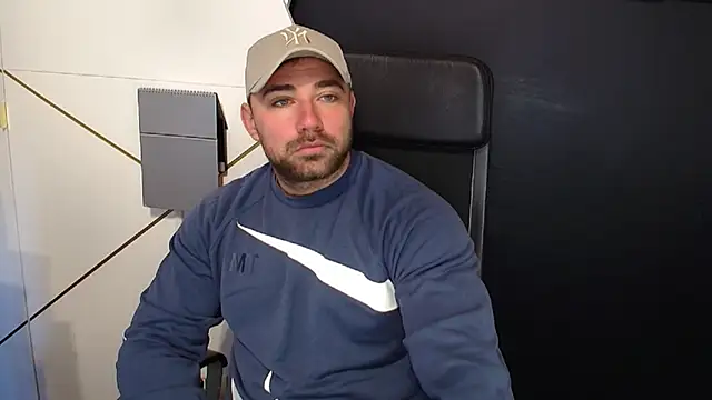 Snapshot of DuncanStone chatting on September 24, 5:18 am DuncanStone online show from September 24, 5:18 am