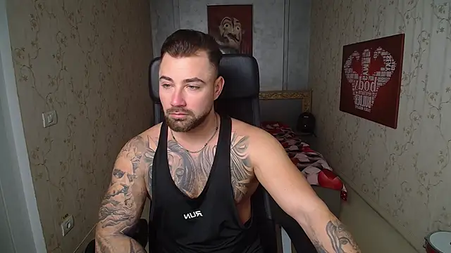 Snapshot of DuncanStone chatting on December 25, 4:44 am DuncanStone online show from December 25, 4:44 am