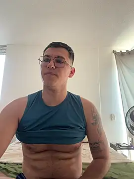 Benjamin Vip online show from February 28, 1:10 pm