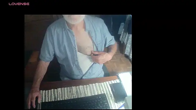 terrybare online show from October 12, 4:34 pm