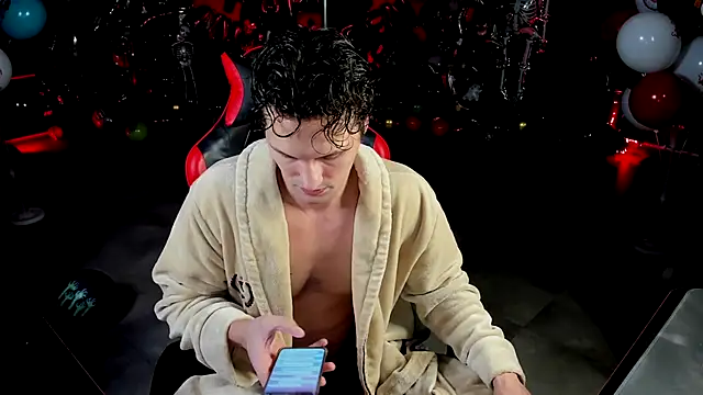 dirty-boss online show from November 5, 9:33 am