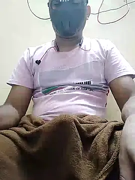 Snapshot of Cucumber_Boy chatting on December 22, 5:42 pm Cucumber Boy online show from December 22, 5:42 pm