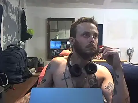 CloudDadddyyy420 online show from April 10, 6:20 am