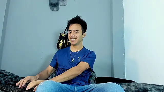 x Harold x  online show from December 3, 7:42 pm