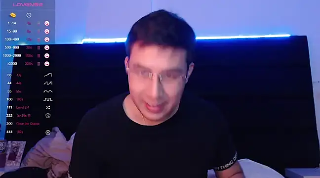 andrewmhilton  online show from December 20, 3:47 am