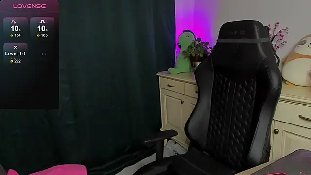 Vincent Strong online show from October 12, 9:03 am