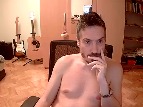 Snapshot of delayclose_ chatting on December 21, 4:36 pm delayclose online show from December 21, 4:36 pm