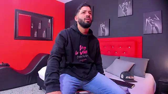 Thiagogomez online show from October 27, 12:29 pm