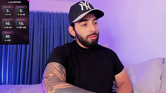leo thewolf  online show from September 19, 5:24 pm