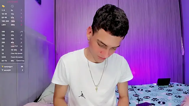 jake and joaquin online show from November 15, 2:35 am