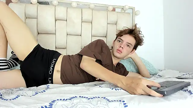 daniel hot03 online show from October 12, 1:38 pm