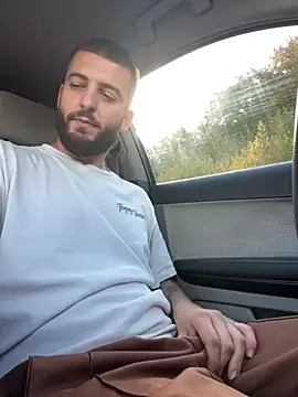 ElChapoGuzman95 online show from October 10, 7:24 am