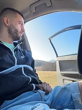 ElChapoGuzman95 online show from March 12, 7:38 am