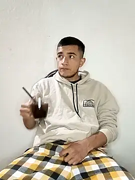 Thick Cock online show from October 17, 3:32 am