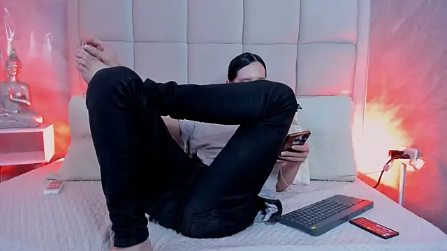 Hecatee 77 online show from November 14, 8:21 pm