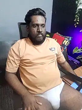 Rayansmith  online show from November 15, 10:01 pm