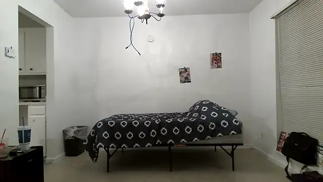 Peachestabby147 online show from September 20, 3:28 am