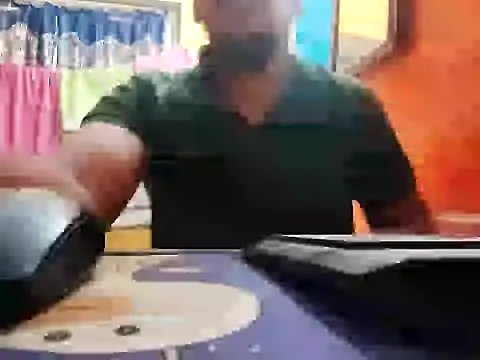 Snapshot of mrshine chatting on January 17, 6:26 am mrshine online show from January 17, 6:26 am
