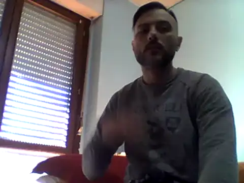 Snapshot of coppiasenzacensura chatting on March 18, 7:12 am coppiasenzacensura online show from March 18, 7:12 am