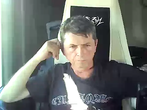 Snapshot of czarek888 chatting on September 25, 4:17 pm czarek888 online show from September 25, 4:17 pm