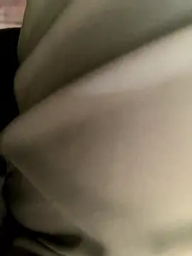 u wan me online show from January 17, 4:15 am