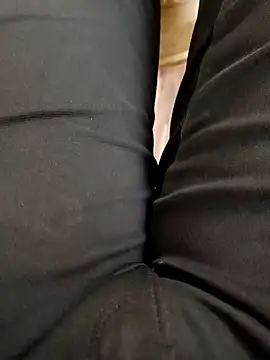 u wan me online show from October 21, 12:52 pm